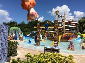 Buccanneers's Bay for young swimmers and old! Buccanneers's Bay for young swimmers and old! - Playa Mia Grand Beach and Water Park - Cruise ship excursion in Cozumel Mexico