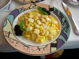 Click to enlarge image - Palos - Two Dinners, 1 Brunch and a High Tea.