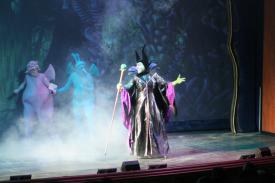 Click to enlarge image Maleficent - New Disney Show Villains Tonight - Disney Magic 3/23/2010