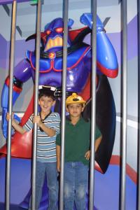 Click to enlarge image - Walt Disney World Vacation - Magic Kingdom - Page Eight